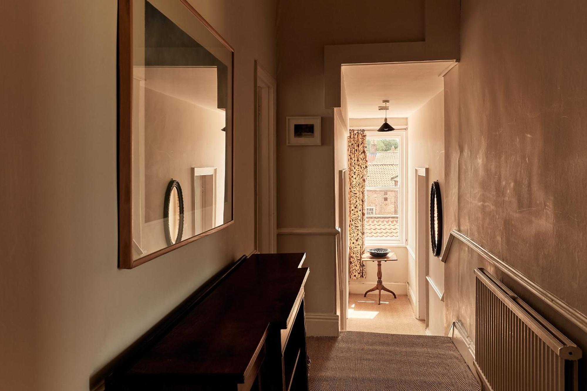 Hall South Wing, North Yorkshire Thirsk